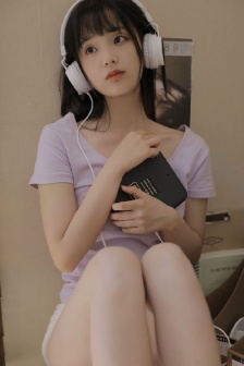 女朋友的妈妈4完整有翻译